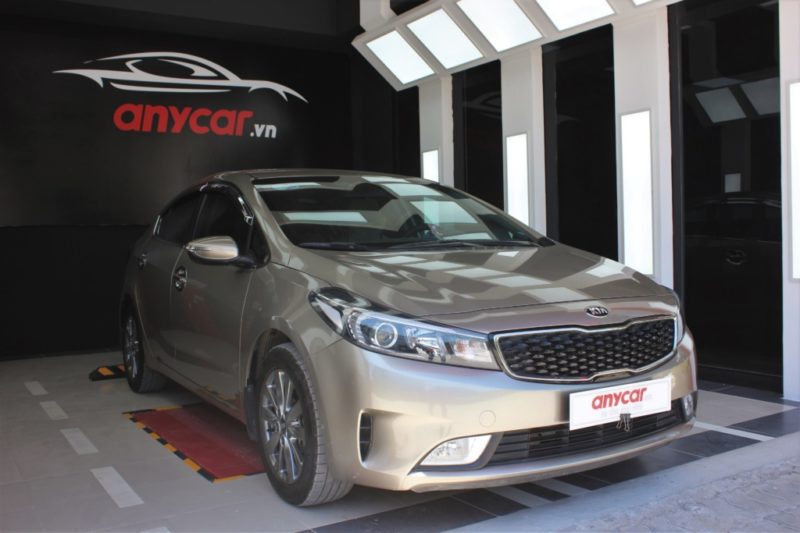 Kia Cerato 1.6MT 2017 - 1