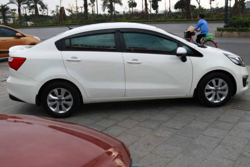 Kia Rio 1.4AT 2016 - 8