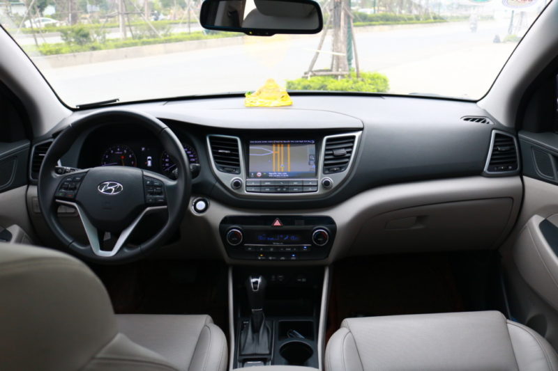 Hyundai Tucson 2.0AT 2016 - 13