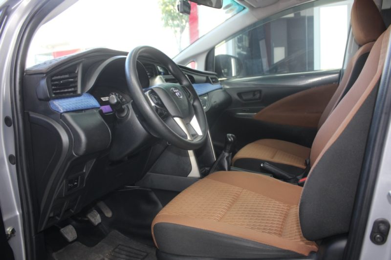 Toyota Innova 2.0MT 2016 - 15