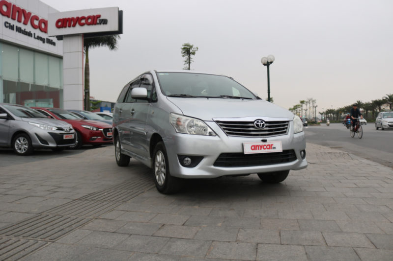 Toyota Innova E 2.0MT 2014 - 1