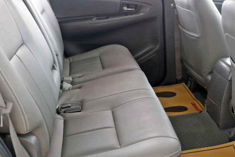 Toyota Innova E 2.0MT 2013 - 14