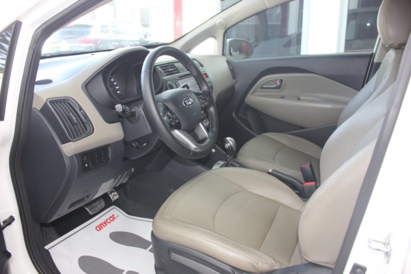 Kia Rio 1.4AT 2016 - 8