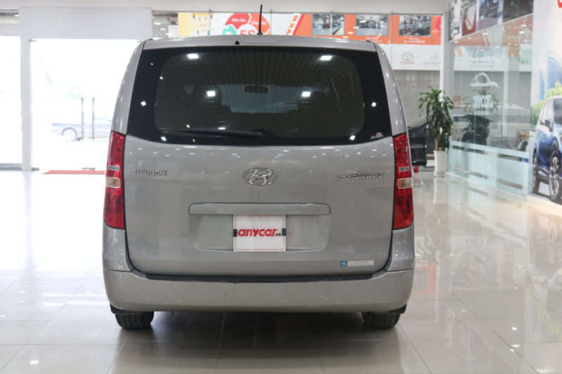 Hyundai Starex 2.4MT 2015 - 5