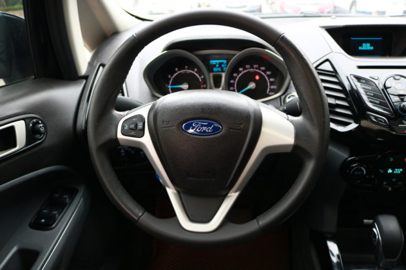 Ford EcoSport Titanium 1.5AT 2015 - 18