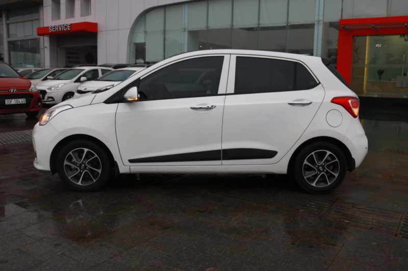 Hyundai i10 Hatchback 1.2MT 2017 - 4