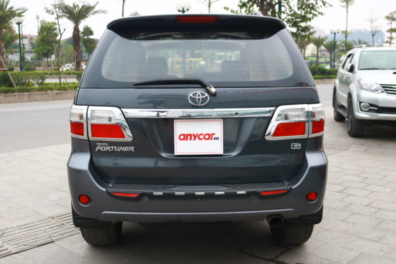 Toyota Fortuner 2.5MT 2011 - 6