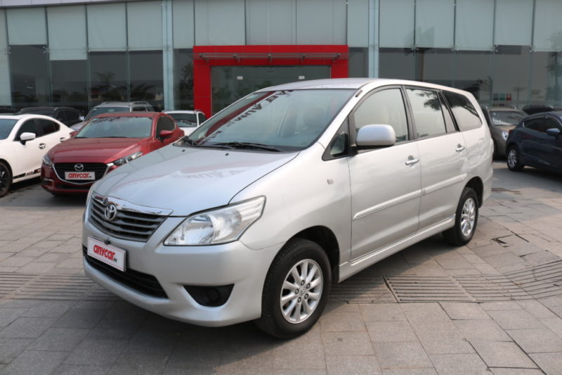 Toyota Innova E 2.0MT 2013 - 3