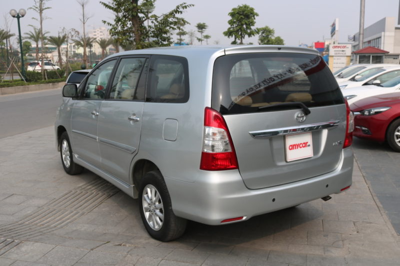 Toyota Innova E 2.0MT 2013 - 5