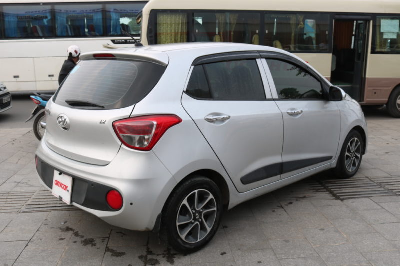 Hyundai i10 Hatchback 1.2AT 2017 - 7