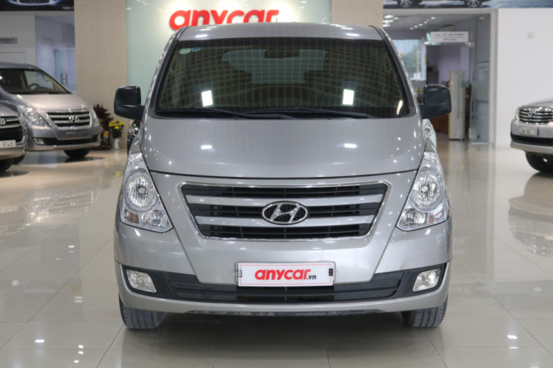 Hyundai Starex 2.4MT 2015 - 2