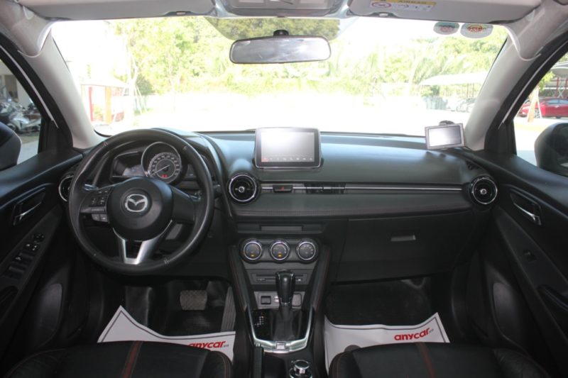 Mazda 2 Sedan 1.5AT 2016 - 18