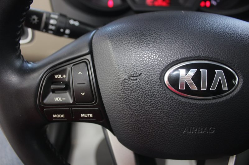 Kia Rio 1.4AT 2016 - 12