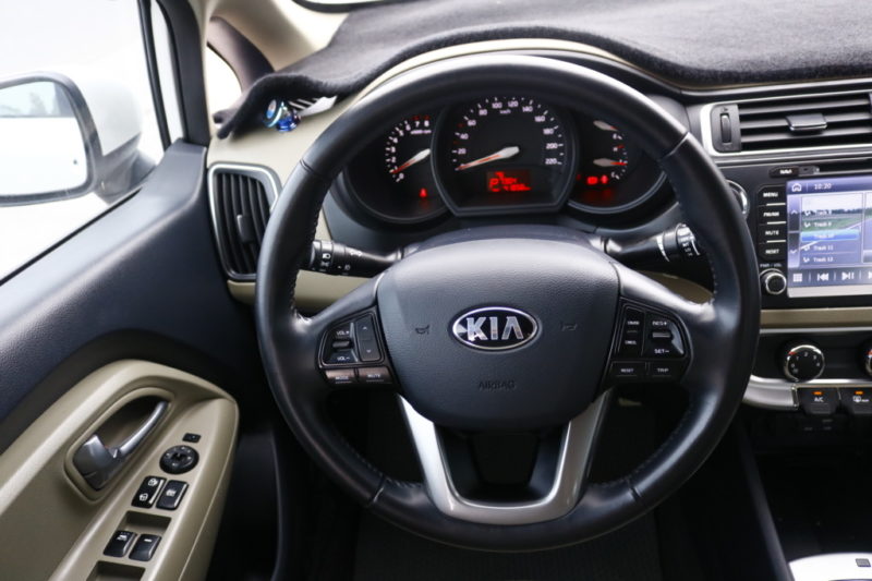 Kia Rio 1.4AT 2016 - 16