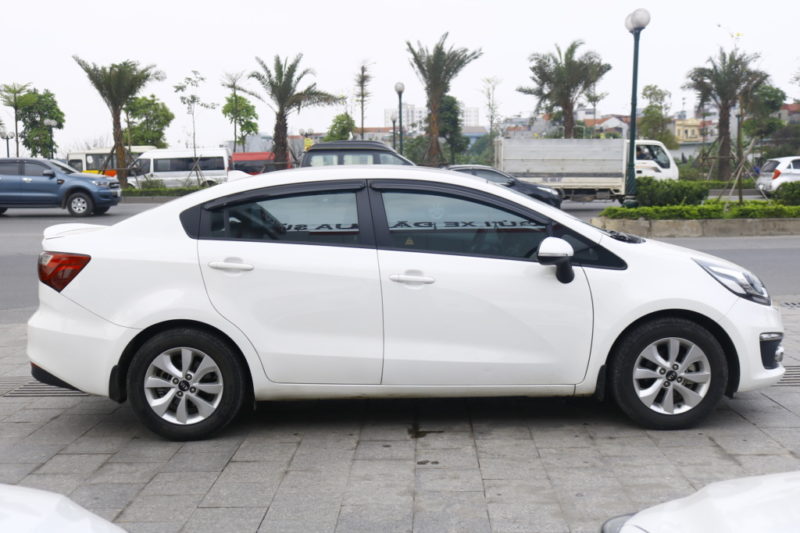 Kia Rio 1.4AT 2016 - 8