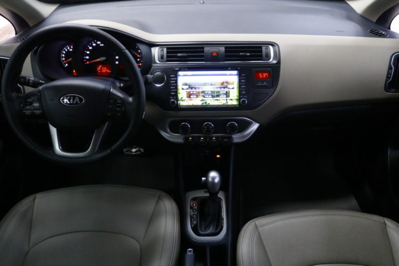 Kia Rio 1.4AT 2016 - 11