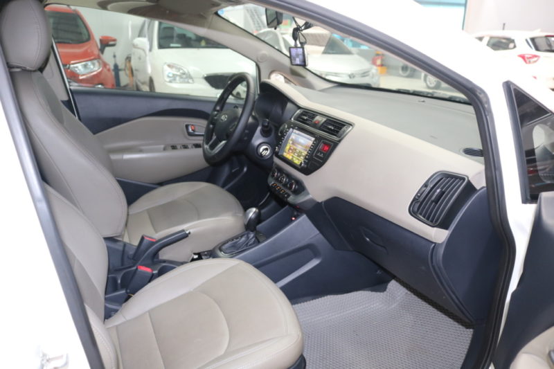 Kia Rio 1.4AT 2016 - 10