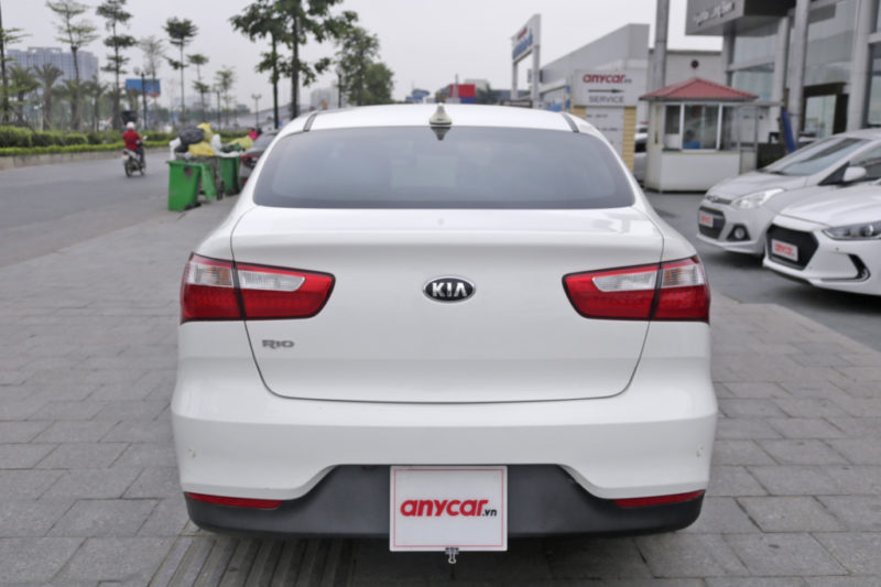 Kia Rio 1.4AT 2015 - 6