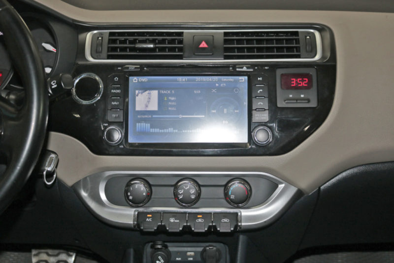 Kia Rio 1.4AT 2015 - 14