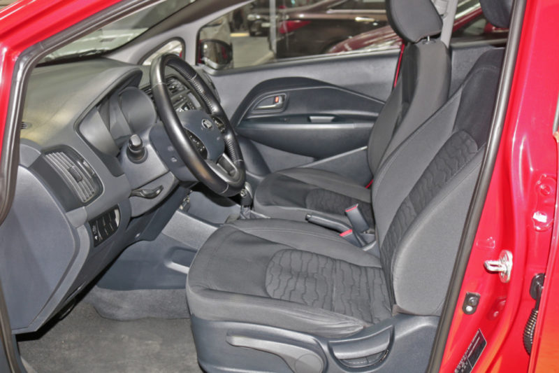 Kia Rio 1.4AT 2014 - 11