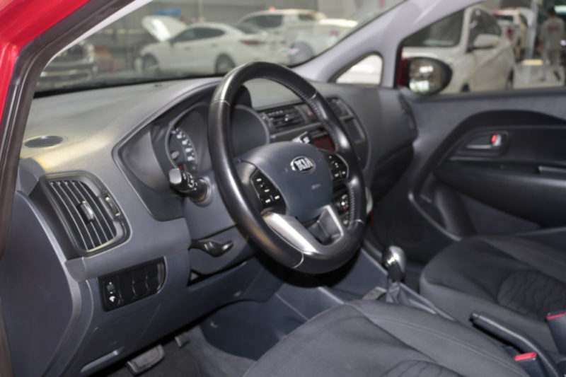 Kia Rio 1.4AT 2014 - 13