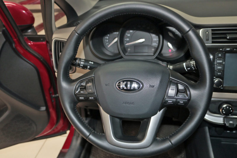 Kia Rio 1.4AT 2015 - 14