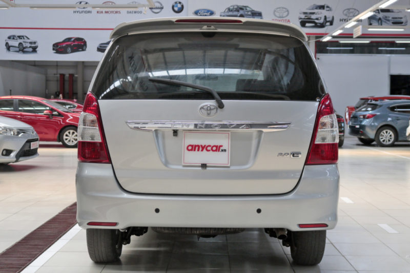 Toyota Innova E 2.0MT 2013 - 6
