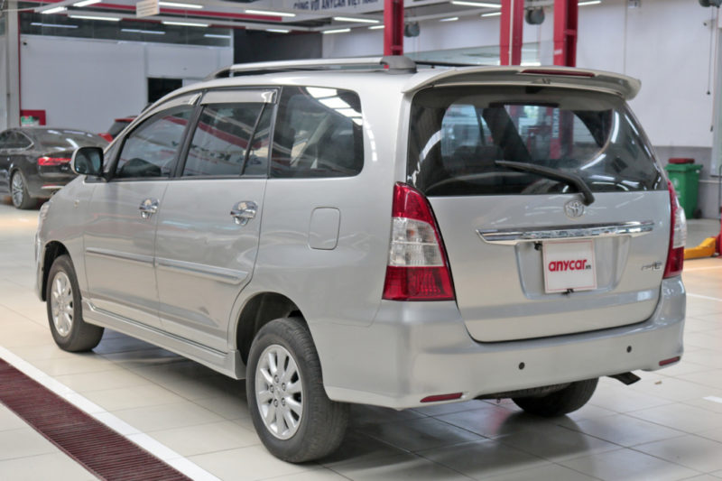 Toyota Innova E 2.0MT 2013 - 5