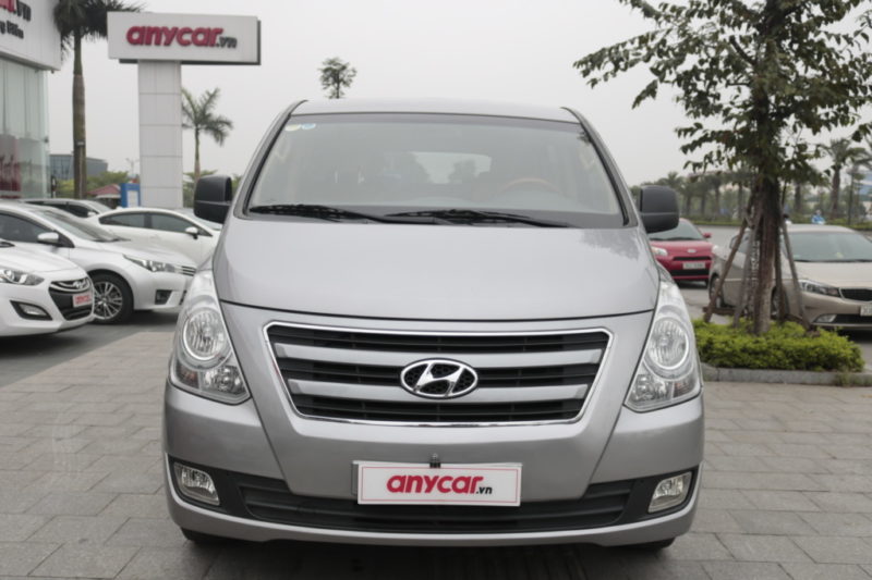 Hyundai Starex 2.4MT 2016 - 2