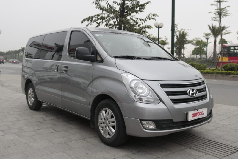 Hyundai Starex 2.4MT 2016 - 1