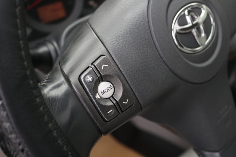 Toyota RAV4 2.4AT 2010 - 14