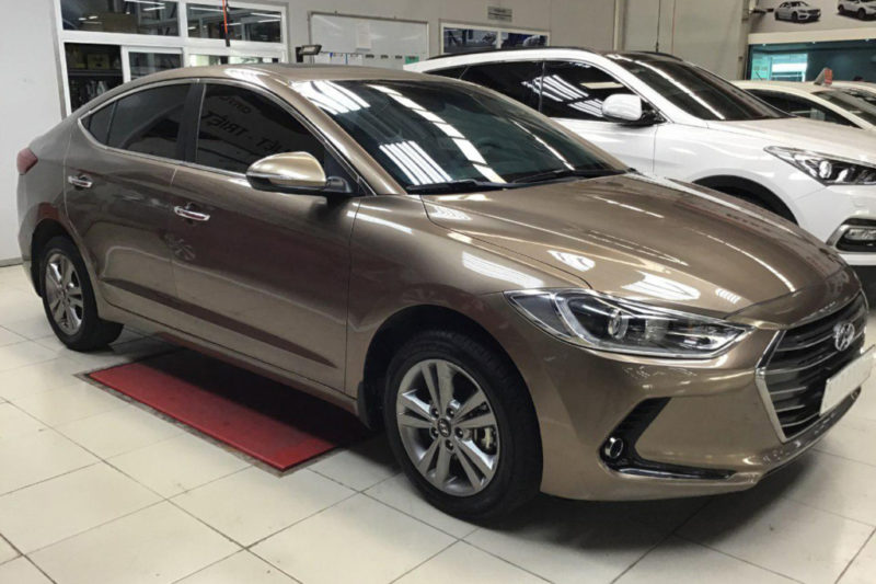 Hyundai Elantra GLS 1.6AT 2016 - 1