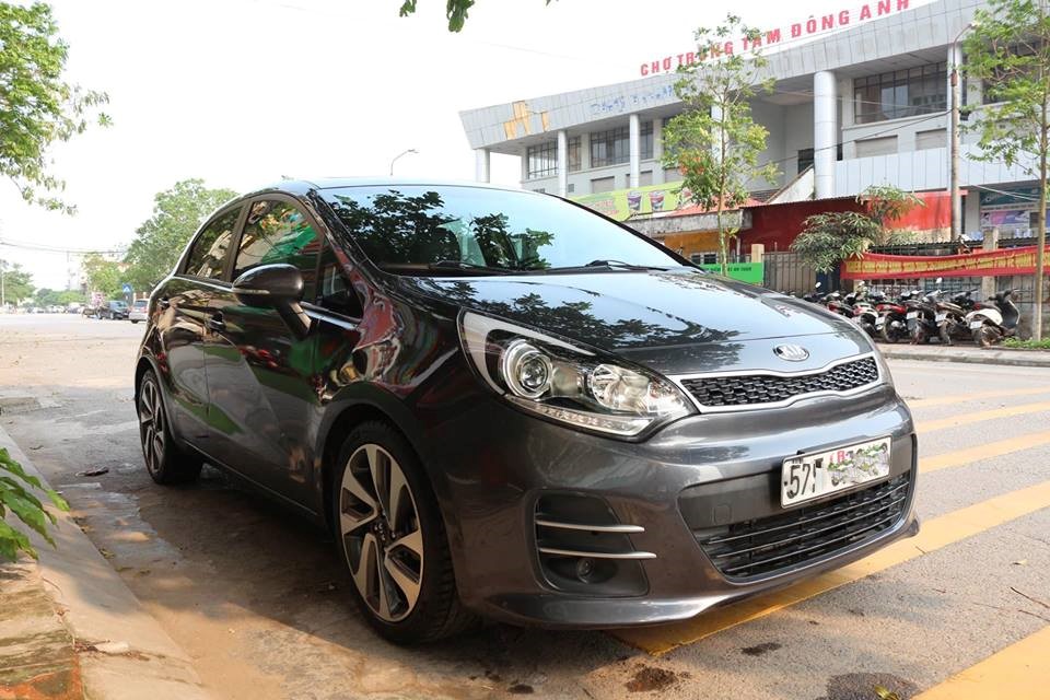 Vendo Kia Rio Hatchback .4AT antiguo, buen precio rio 2016 hatchback Vendo Kia Rio Hatchback .4AT antiguo, buen precio