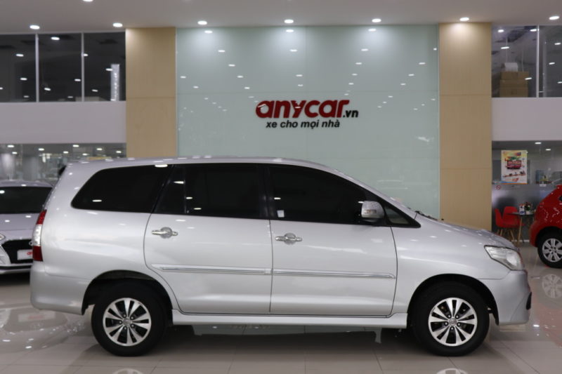 Toyota Innova E 2.0MT 2015 - 7