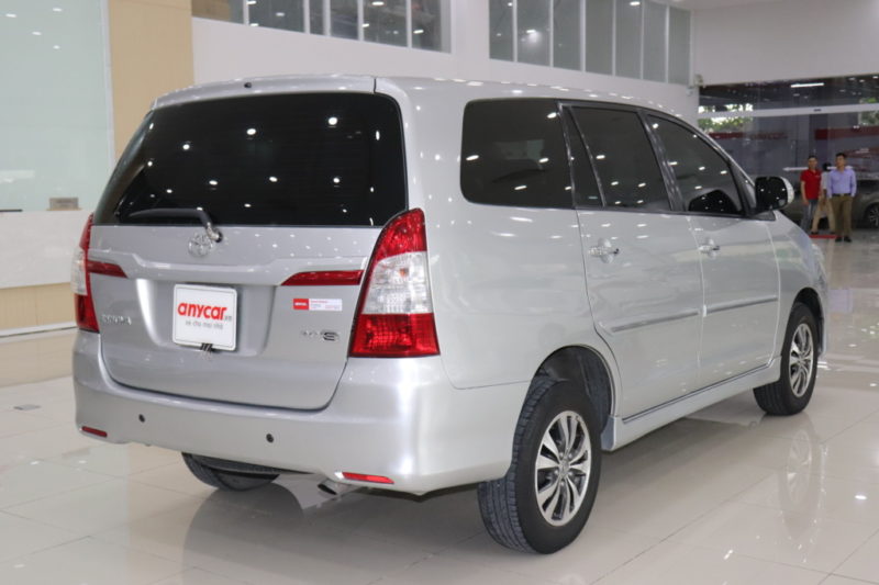 Toyota Innova E 2.0MT 2015 - 6