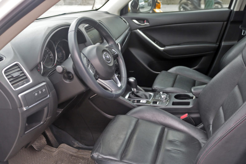 Mazda  2WD 2.0AT 2016 - 12