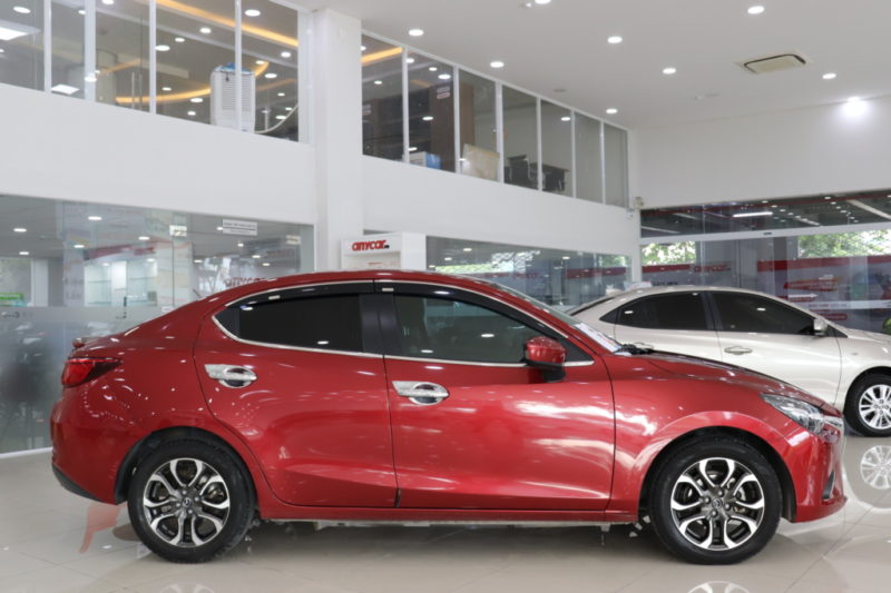 Mazda 2 Sedan 1.5AT 2017 - 4