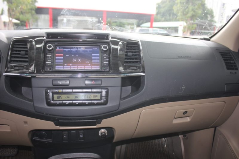 Toyota Fortuner 2.7AT 2014 - 15