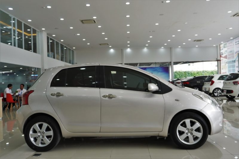 Toyota Yaris 1.3AT 2008 - 4