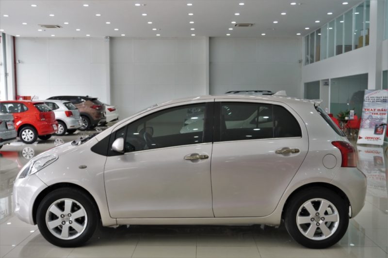 Toyota Yaris 1.3AT 2008 - 5