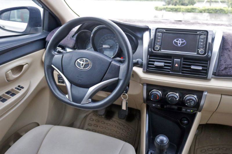 Toyota Vios E 1.5MT 2017 - 12