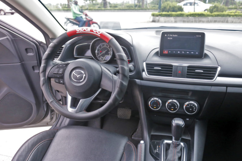 Mazda 3 2.0AT 2015 - 12