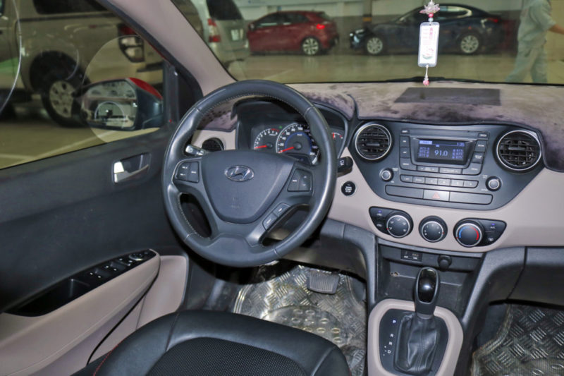 Hyundai i10 1.0AT 2014 - 12