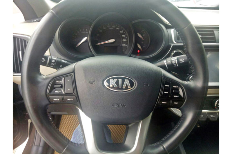 Kia Rio 1.4AT 2015 - 5