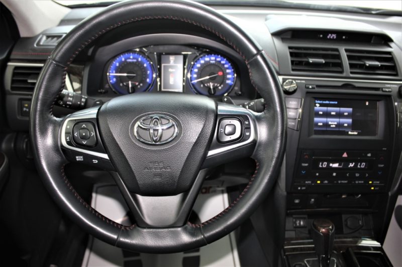 Toyota Camry Q 2.5AT 2016 - 11