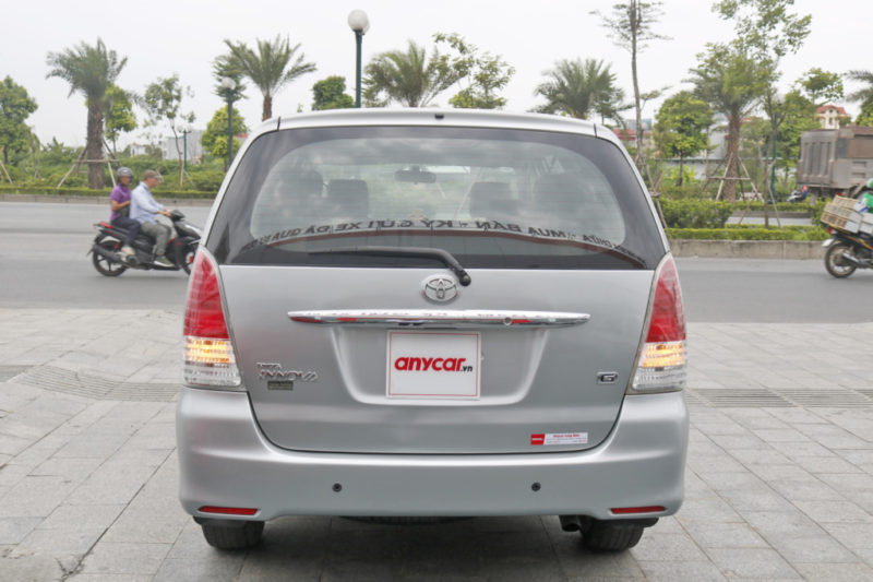 Toyota Innova G 2.0MT 2010 - 6