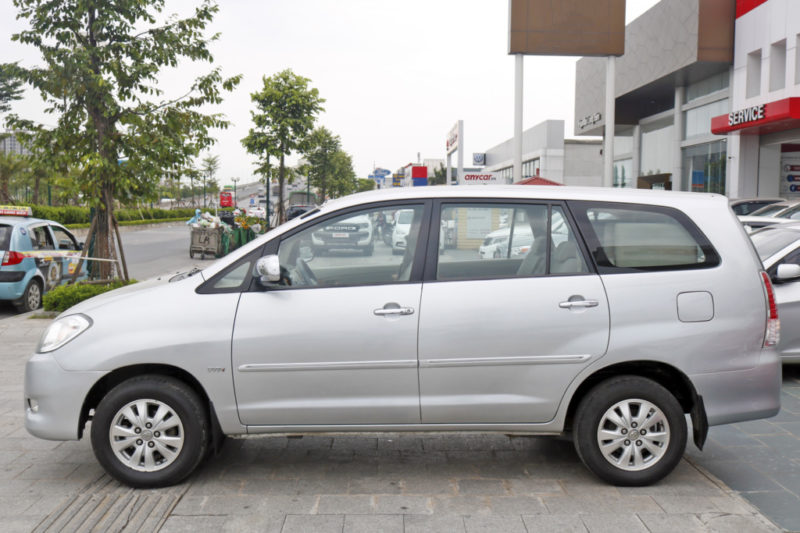 Toyota Innova G 2.0MT 2010 - 4