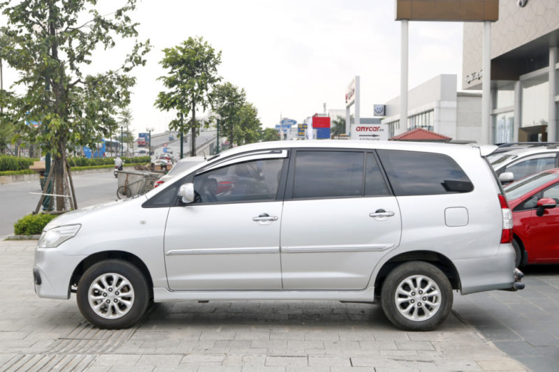 Toyota Innova E 2.0MT 2014 - 4