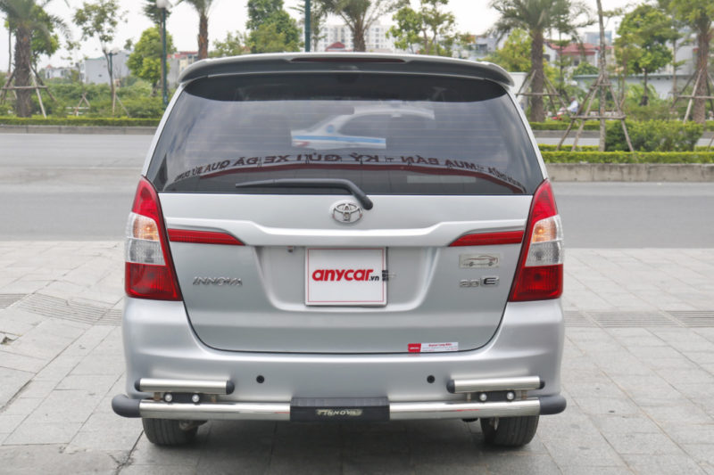 Toyota Innova E 2.0MT 2014 - 5