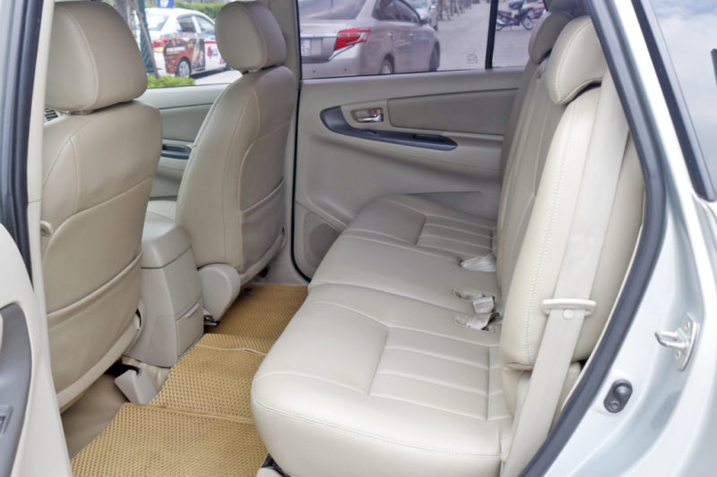 Toyota Innova E 2.0MT 2014 - 6